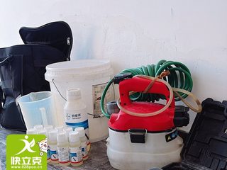 四川现代职业学院白蚁防治灌注施工案例 现场作业实景